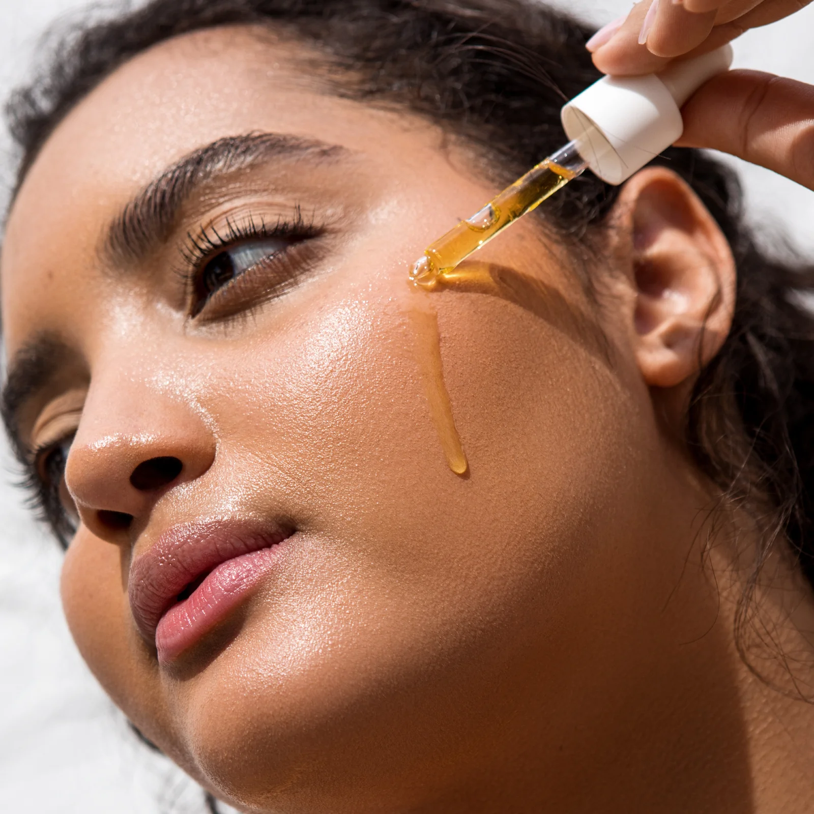 I AM Luminous® Facial Oil - Image 4